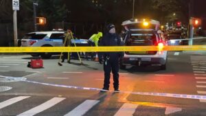 Driver plows into 3 women in Bronx after argument, then flees the scene