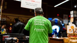 Instacart Fights to Eliminate Minimum Pay for Grocery Delivery Workers, Threatens Legal Action Against New Law