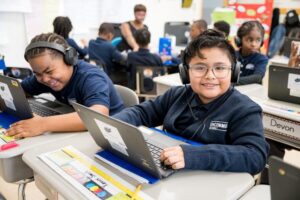 Adams Unveils Free Chromebooks for 350,000 NYC Students This School Year