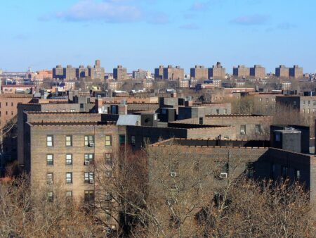 Queensbridge Residents Unite in Opposition to OneLIC Neighborhood Plan Ahead of Council Vote Queensbridge Residents Unite in Opposition to OneLIC Neighborhood Plan Ahead of Council Vote