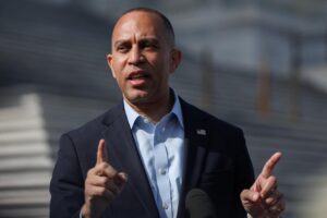 Hakeem Jeffries Throws Support Behind Zohran Mamdani in NYC Mayoral Race Months After Primary Hakeem Jeffries Throws Support Behind Zohran Mamdani in NYC Mayoral Race Months After Primary