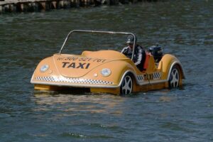 Taxi Drivers Celebrate the New Chelsea Rest Station